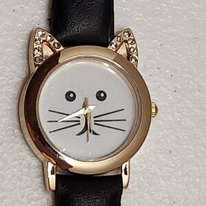 Cat Lover’s Watch – Adorable Face Dial | Women’s Style | Battery Needed
